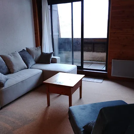 Alaris Apartment *